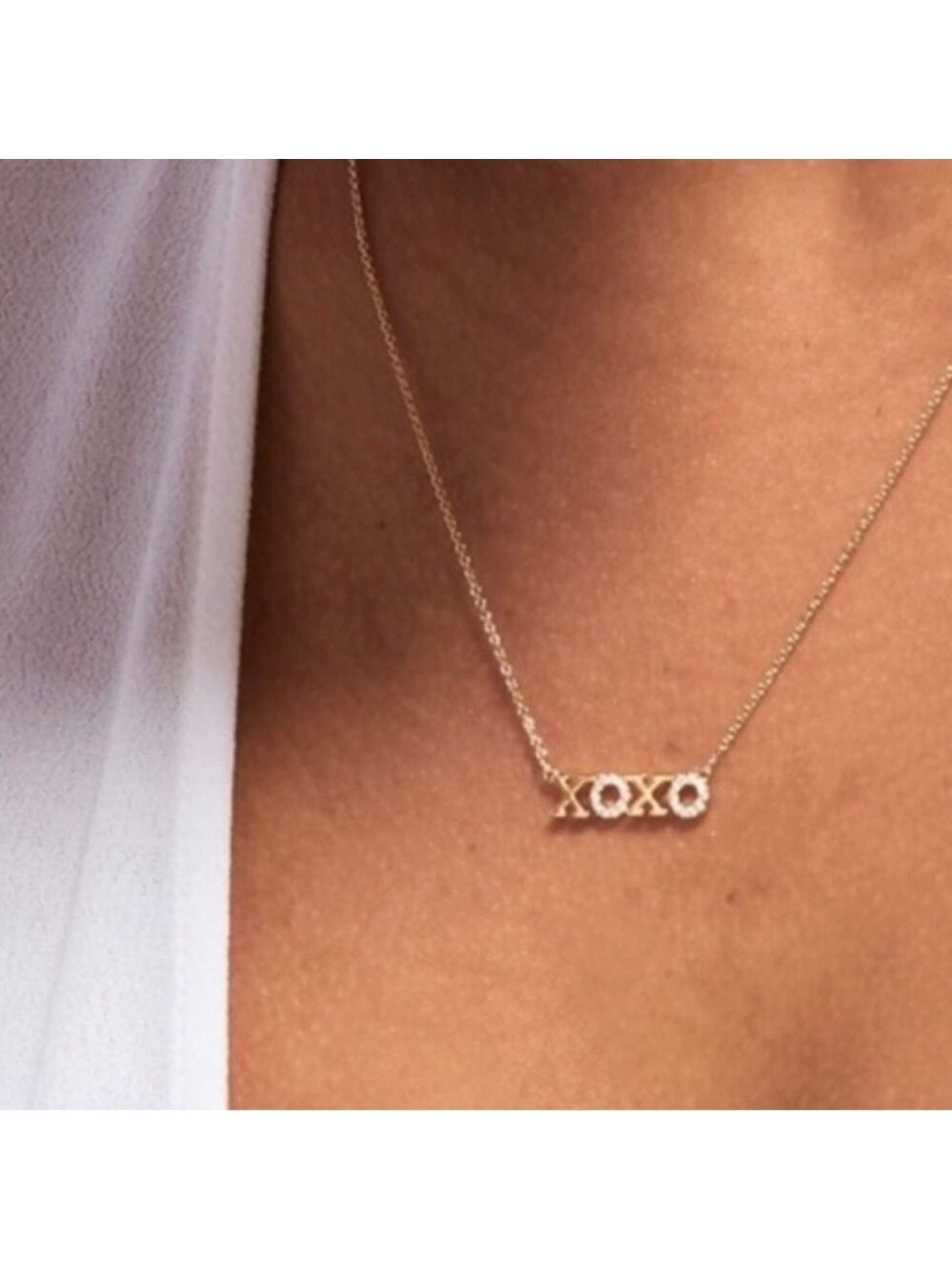 Stella & Dot gold XOXO dainty necklace